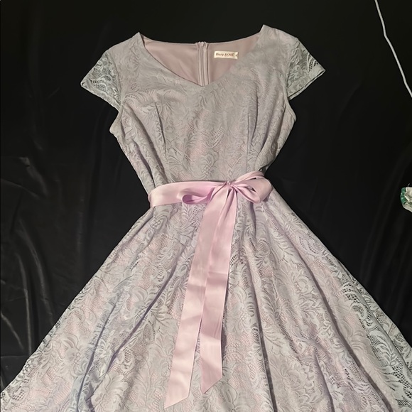 Elegant Lace Dress with Satin Bow - Picture 1 of 1
